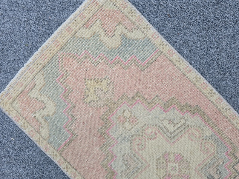 Vintage Turkish Oushak Rug 1.3x2.8 Hand Knotted Wool Pink Blue Cream Boho gallery