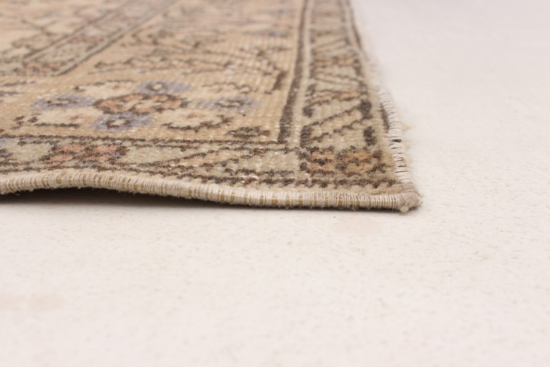 Traditional Vintage Hand-Knotted Carpet 3'11" x 6'9" Wool Area Rug gallery