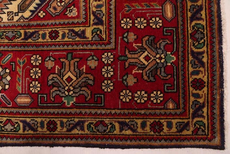 Vintage 6'6" x 9'5" Traditional Hand Knotted Vegetable Dye Wool Area Rug gallery