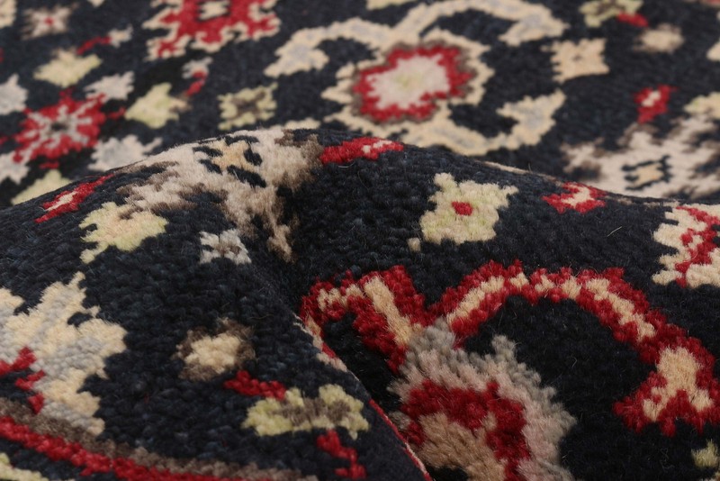 2'6" x 7'10" Vintage Hand-knotted Runner Rug Traditional Oriental Wool Carpet gallery