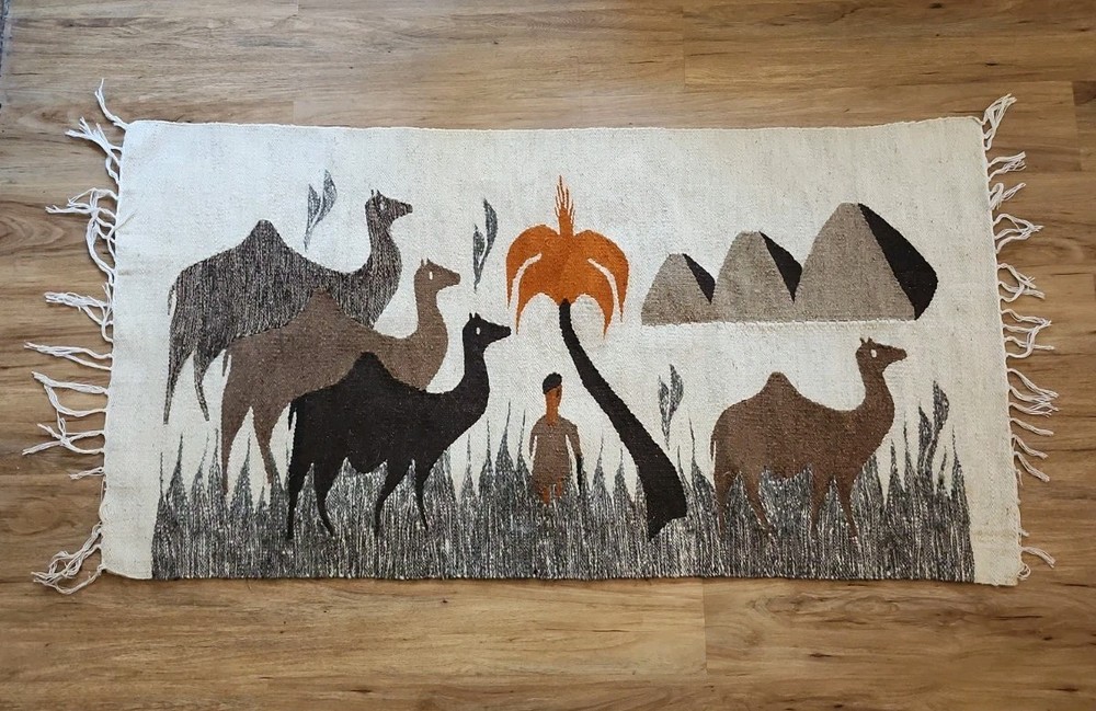 Vintage Kilim Rug Wall Hanging 28”x 52” Hand-Woven Wool Desert Mountain Camel-zz