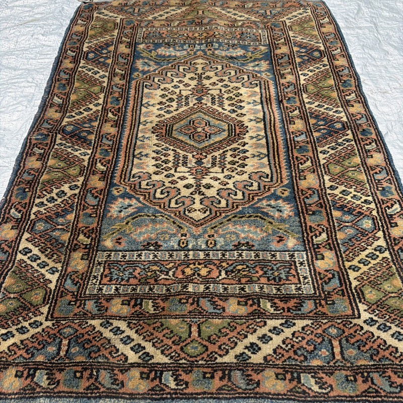 Vintage wool Oriental Area Rug Accent 50”-33” gallery