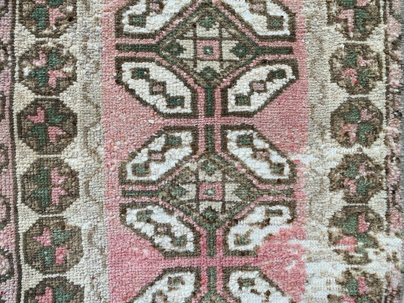 1.5x2.3 ft,Small Pink rug,Faded rug,Oushak Wool rug,Doormat rug, Bath rug,Boho gallery