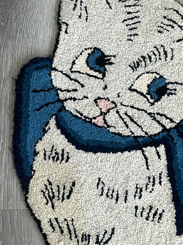 Amazing~Vintage~Antique~Hand Made~Hand Hooked~Cat Shaped Rug~With Bow~Rare Find! gallery