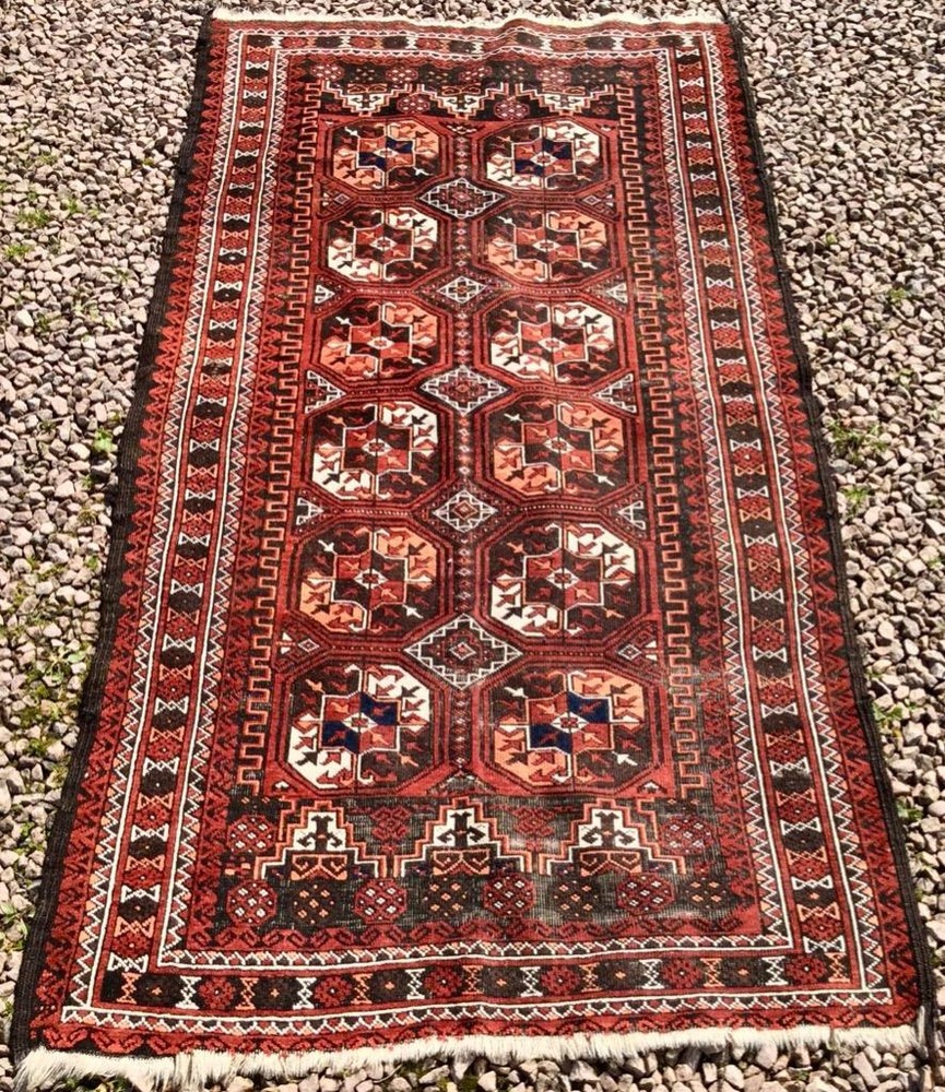 Genuine ANTIQUE TEKKE RUG Circa 1920's HAND MADE Middle Eastern
