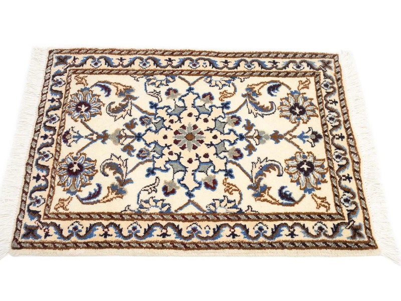 Hand-Knotted Indo-Nain Wool Rug Classic Floral Design Oriental Carpet 2X3 ft gallery