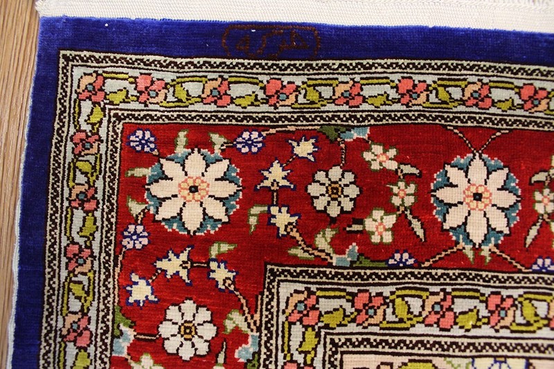 One of a Kind Master Piece Turkish Hereke silk rug signed by the maker 90 x 62cm gallery