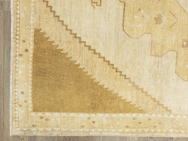 Vintage Turkish Oushak Rug – Handwoven Golden Beige Ivory Medallion 7'x10'5'' gallery