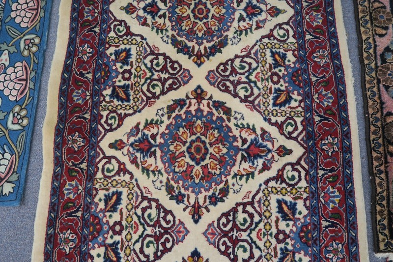 2'8 x 6'6 Hand Knotted Wool Area Oriental Rug Runner Vintage Kurdish Sarouk gallery