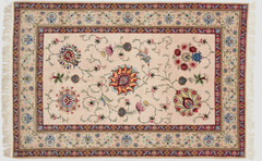 ES’FAHAN Silk on Wool Circa: 1970  Size: 4′ 7″ x 6′ 10″ 