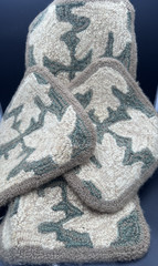 Vintage Lambs Wool Carpet Rug Squares 12″x 12″ Leaf pattern Ivory Green Set of 4