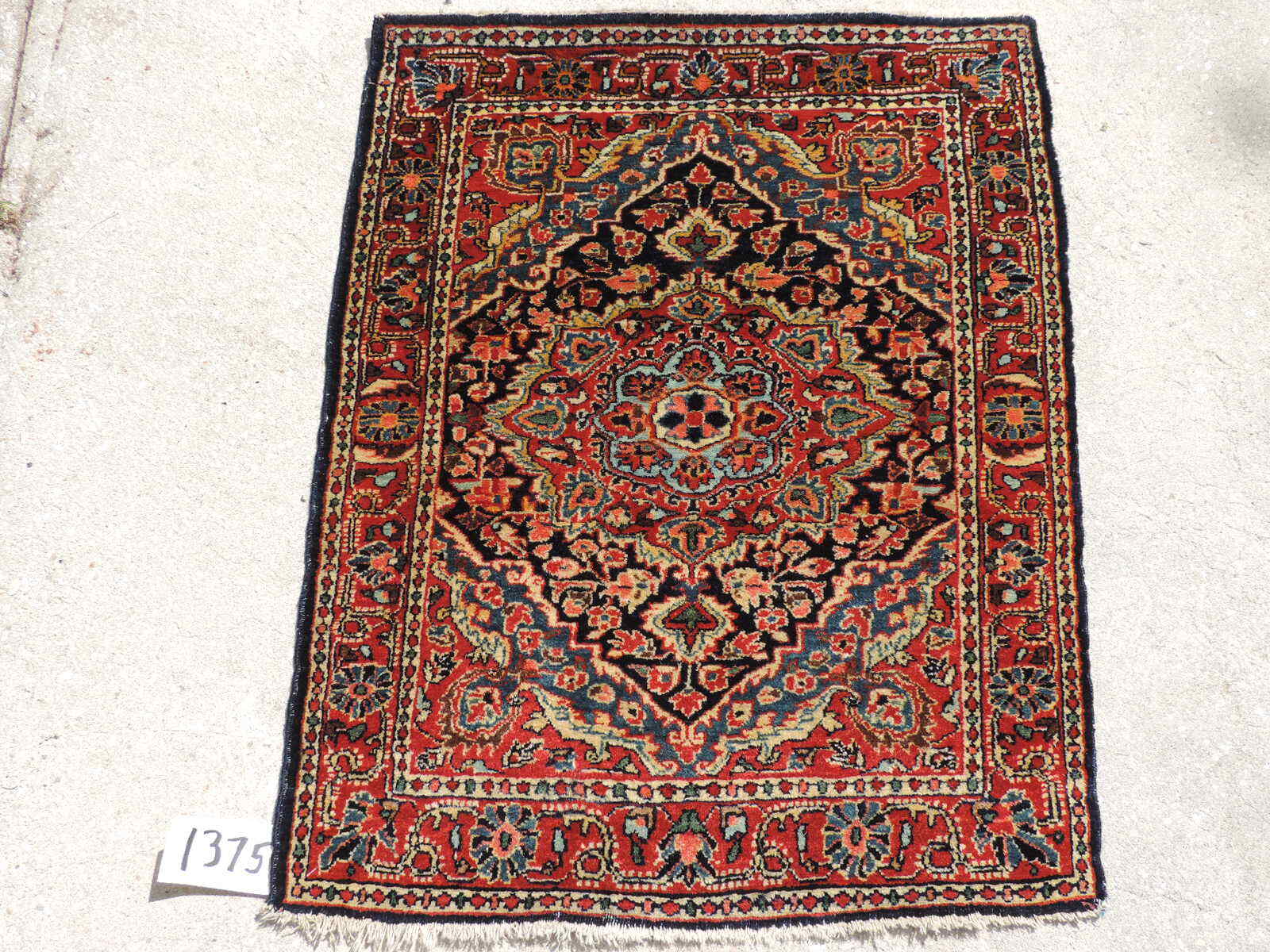 2x3ft. Handmade Antique Sarouk Wool Rug gallery