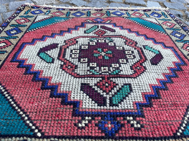 Turkish Vintage Small Rug Handmade Wool Bohemian Bath Mat Rug 2,0 x 2,0 ft gallery