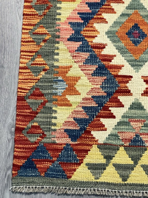 Vintage Kilim Traditional Hand Made Oriental Wool Kilim 5ftx3.2ft 160cmx102cm gallery