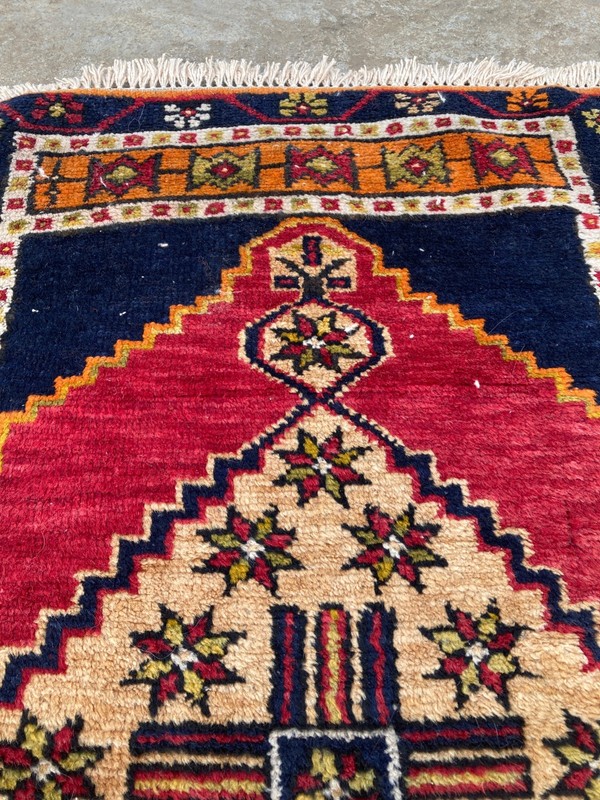 Vintage Traditional Hand-knotted Turkish Yastik Oriental Rug Carpet 93x52 cm gallery