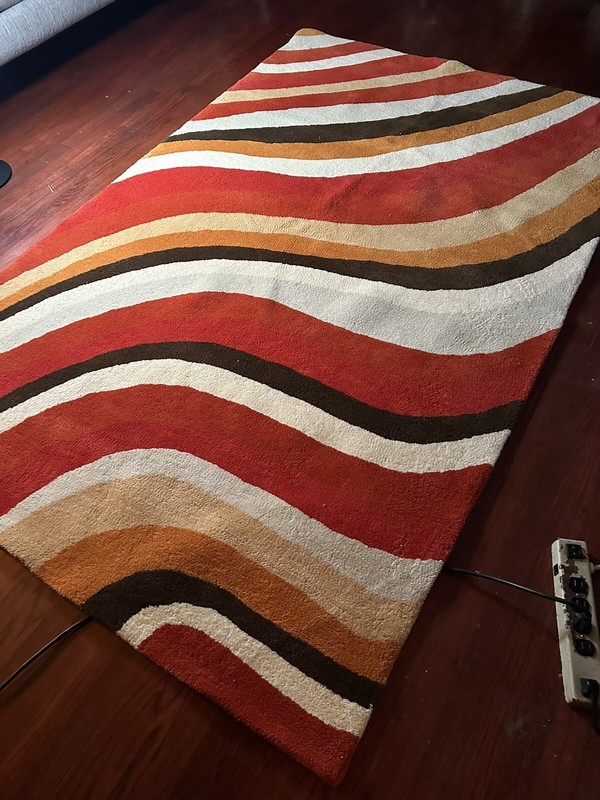 Hand Knotted Gabbed Wool Rug 5’-7’10” gallery