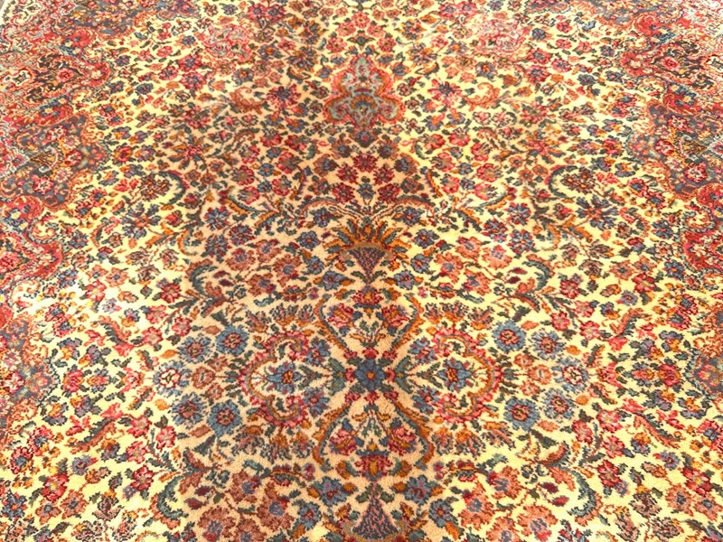 RR5442 VINTAGE Karastan RUG SIZE 5 feet 8 inch BY 9 feet gallery
