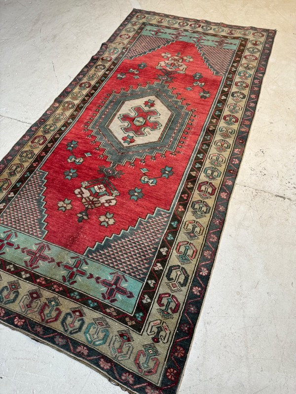 Oriental Hand-Knotted Wool Gallery Size Turkish Oushak Red/Blue/Ivory 4' x 8'2" gallery
