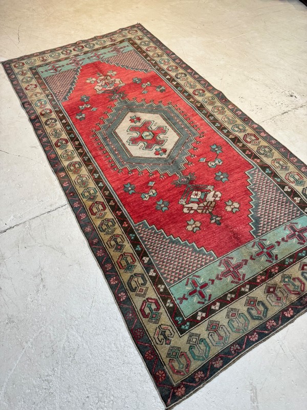 Oriental Hand-Knotted Wool Gallery Size Turkish Oushak Red/Blue/Ivory 4' x 8'2" gallery