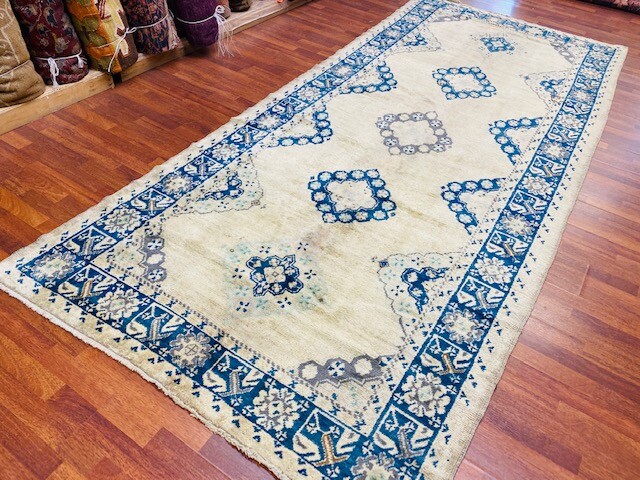 Antique Turkish Ushak rug-2287 gallery