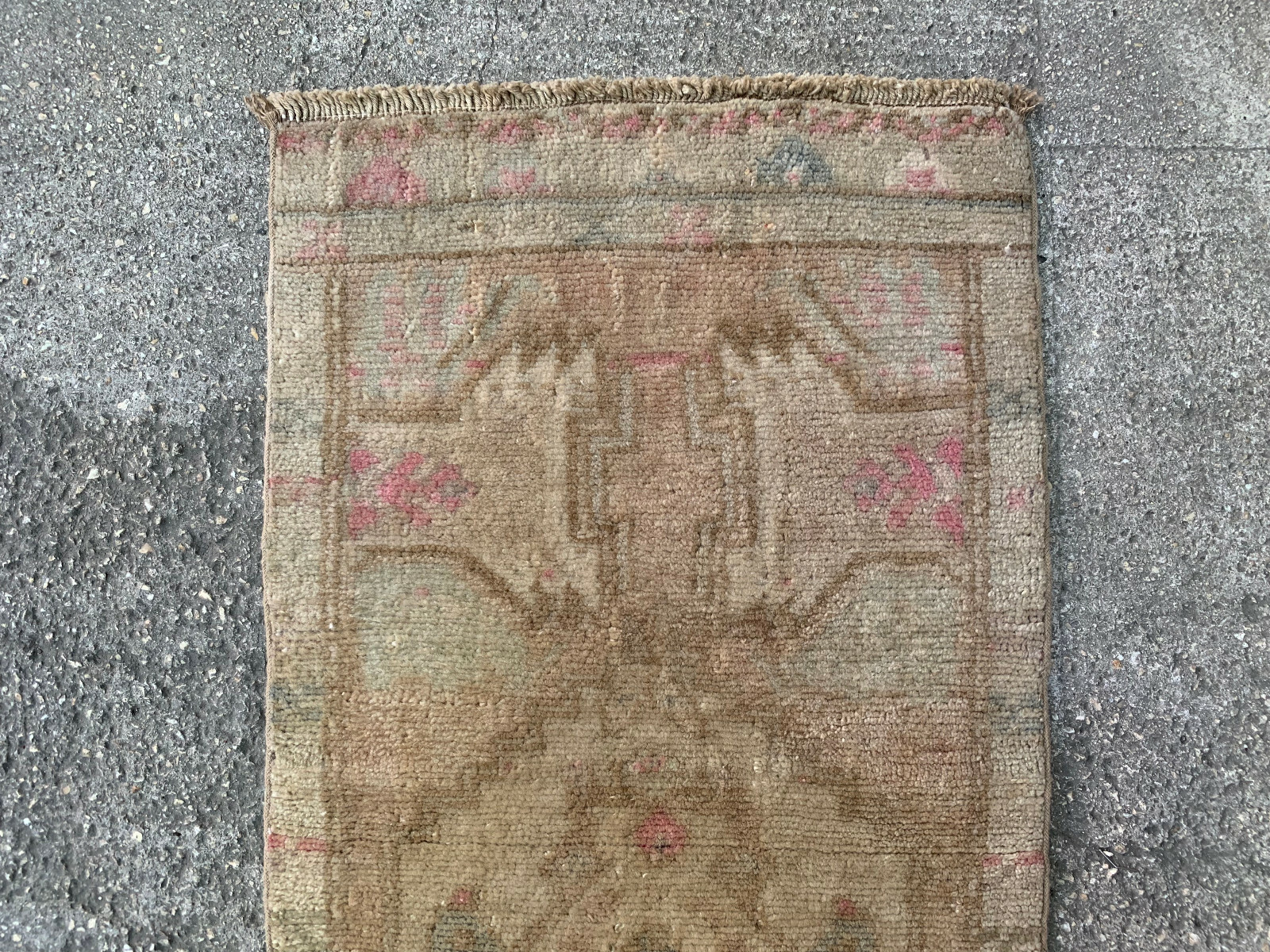 1'8'' x 3'1'' Vintage Natural Rug Village Rug Handmade Rug.SKU:V347 gallery