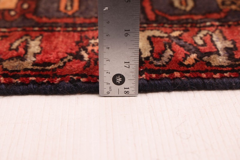 Vintage 4'5" x 8'11" Traditional Hand Knotted Vegetable Dye Wool Area Rug gallery