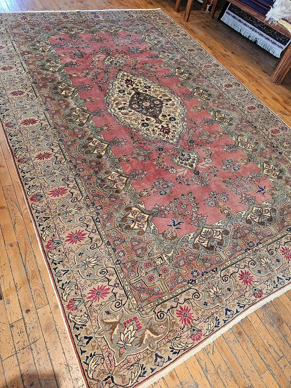 Exquisite Vintage 1950's Natural Dye Wool Pile High-End Hereke Rug 7x10ft gallery