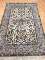 4’8″ x 7’7″ Antique Turkish Oriental Rug – 1940s – Wool & Silk