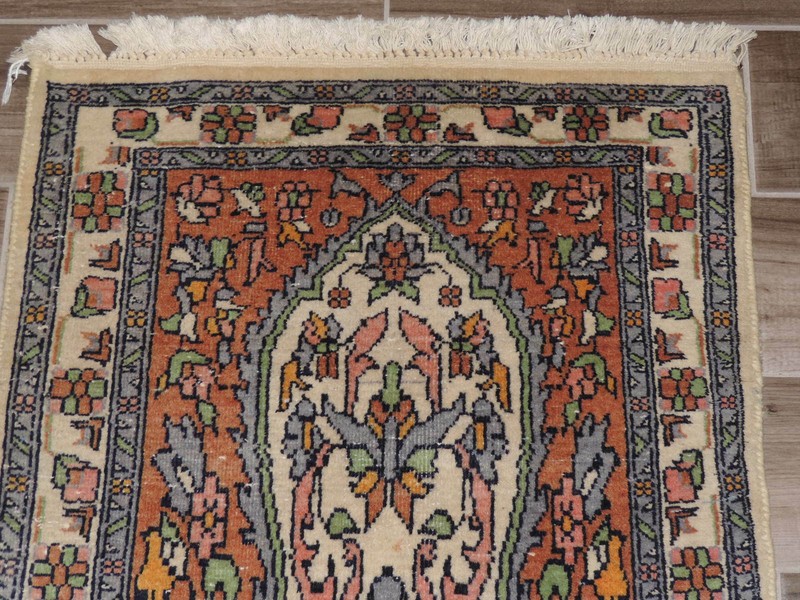 2x3ft. Handmade Kashmiri Wool Rug gallery