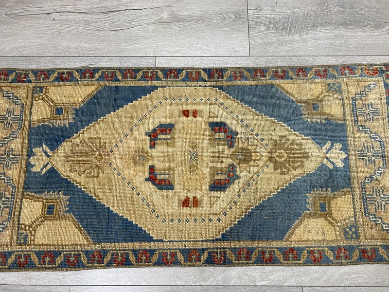 Turkish Vintage Rug Handwoven Blue Beige Small Medallion Doormat 1.6x3.5 ft gallery
