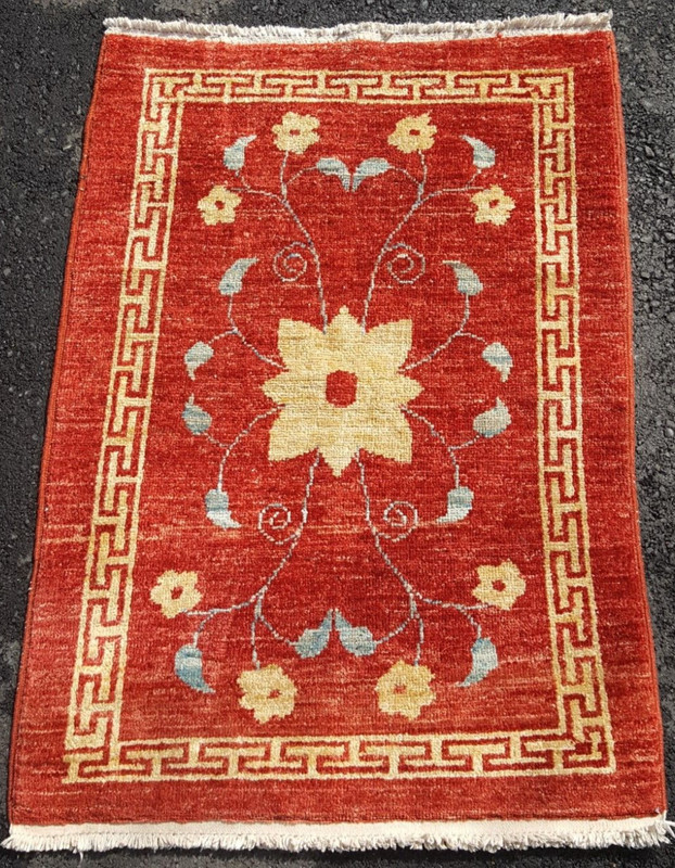 Vintage 40s 50s wool hand tied rug red floral Greek key edge 38x26" beautiful gallery