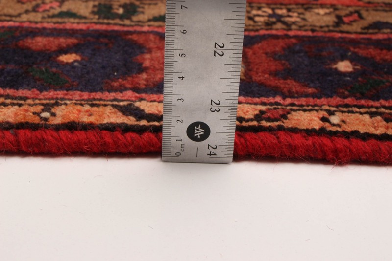 Vintage 4'3" x 6'9" Traditional Hand Knotted Vegetable Dye Wool Area Rug gallery