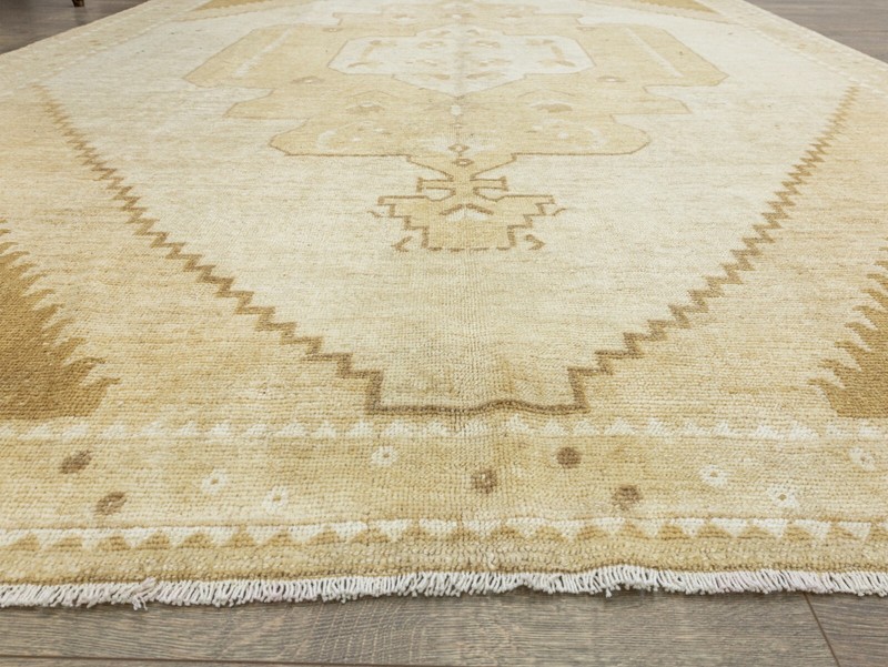 Vintage Turkish Oushak Rug – Handwoven Golden Beige Ivory Medallion 7'x10'5'' gallery