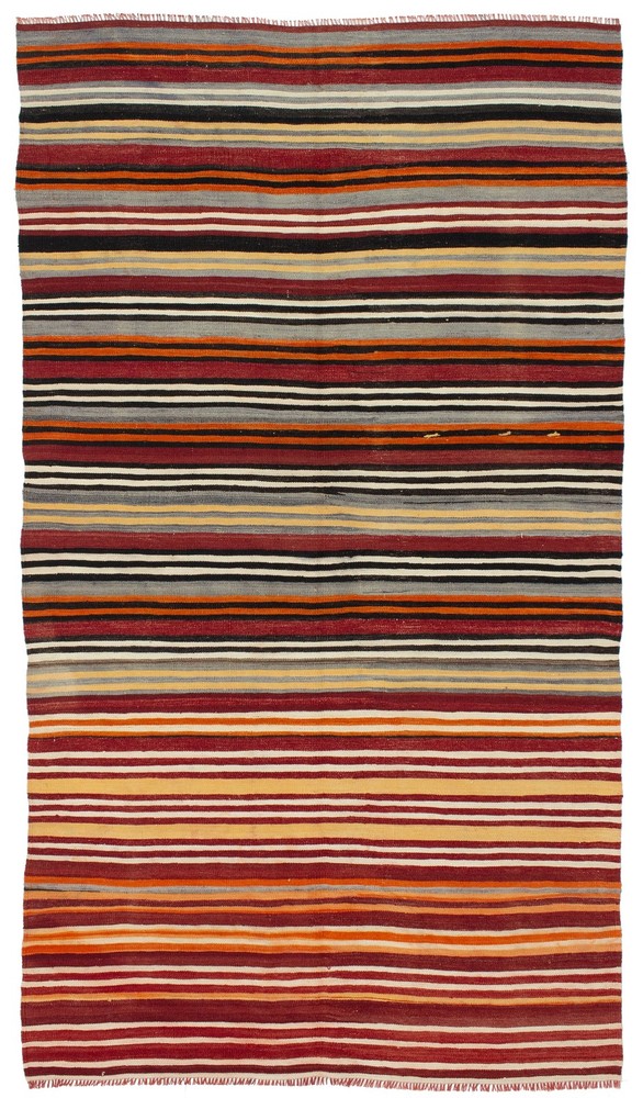 Vintage 5'4" x 9'8" Traditional Wool Hand Woven Oriental Area Rug