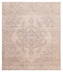 Vintage 9’5″ x 10’10” Traditional Hand Knotted Vegetable Dye Wool Area Rug