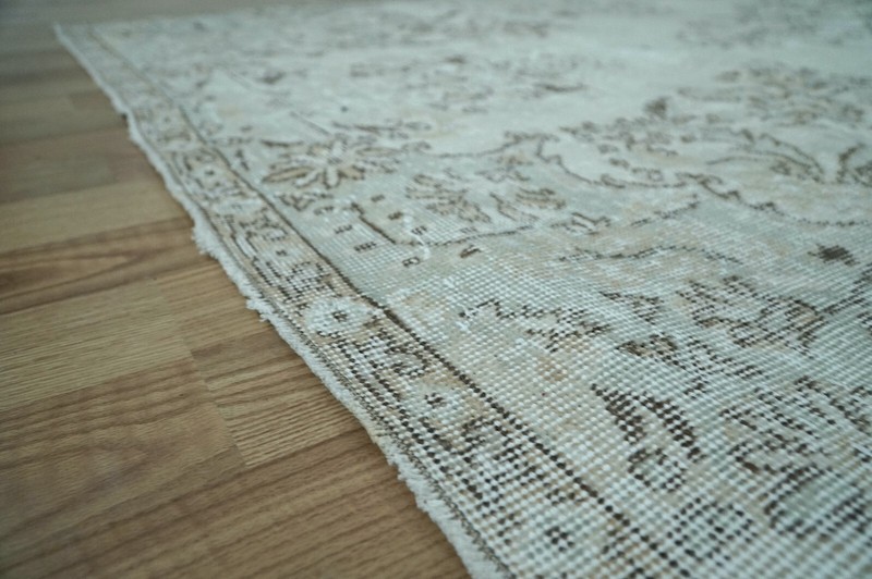 VINTAGE TURKISH RUG, Neutral Beige Rug, Carpet, 5.71x9.58 ft H-2241 gallery