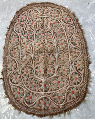 Vintage Handmade Kashmiri Crewel Floral Oval Wool Area Rug 110×77 cm