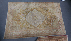 Vintage Hand Knotted Silk Kayseri Hereke Gold Medallion Turkish Rug 34″ x 51″