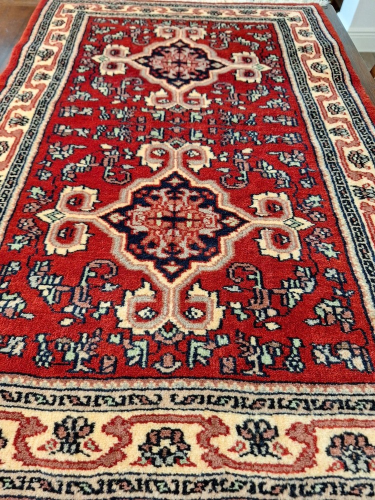 Pre-Owned Finely Hand Woven Rug Turkish Pattern Woven In Pakistan. Over 50 Years