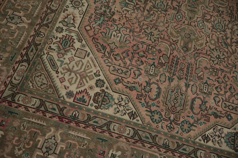 Elegant Pink Antique-Style Rug in Subtle Earthy Tones handmade Room Size Rug 6x9 gallery