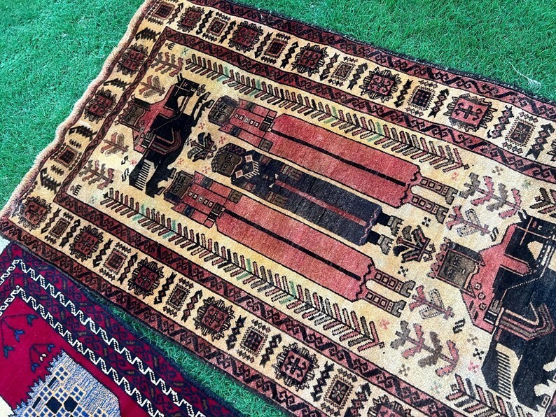 COLLECTORS' ITEM Vintage Portriat With Pictorial Tribal Belouch Wall Hang Carpet gallery