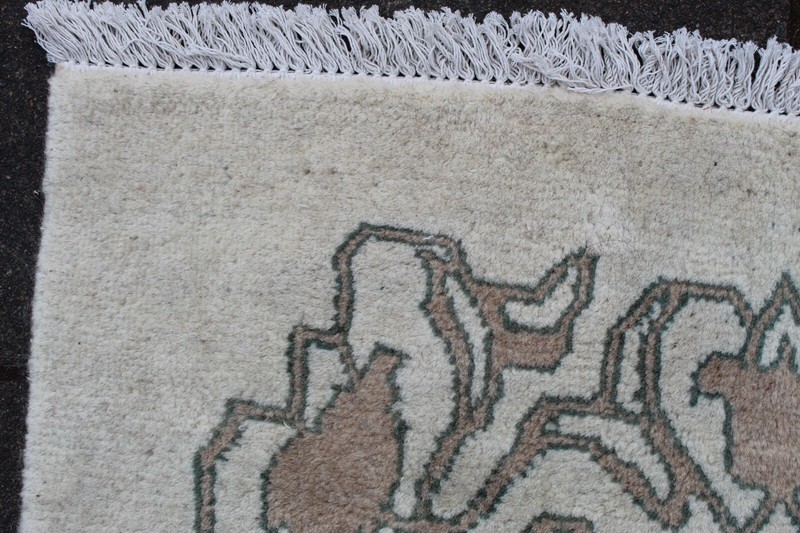 Vintage Hand Made Art Deco Chinese Oriental White Wool Large Carpet 259x169cm gallery