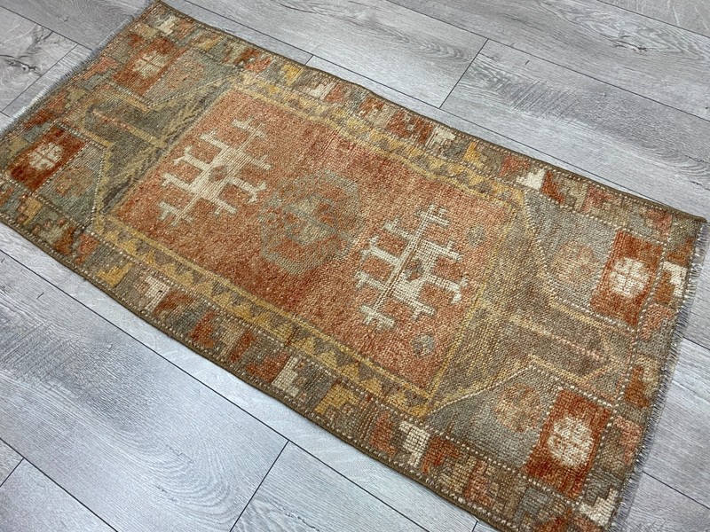 Faded Terracotta Turkish Anatolian Rug 1.7x3.5 Ft Handmade Geometric Small gallery