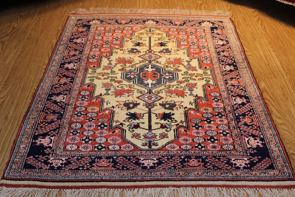 AFGHAN SILIK RUG Handmade Knotted made out of Natural Raw Silk 4' x 6' Turkmen