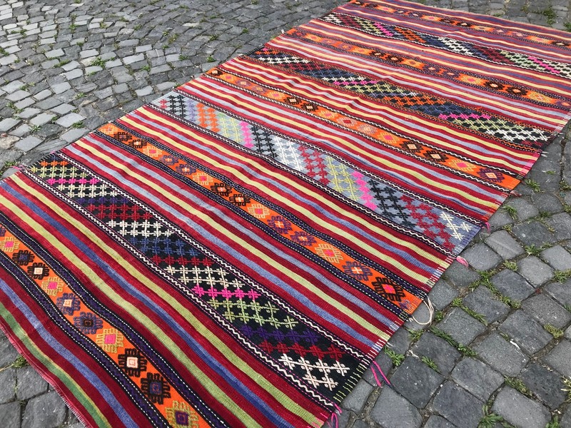 Turkish Vintage Handmade Wool Kilim Bohemian Large Kilim Rug 9.9 X 5.4 Ft gallery