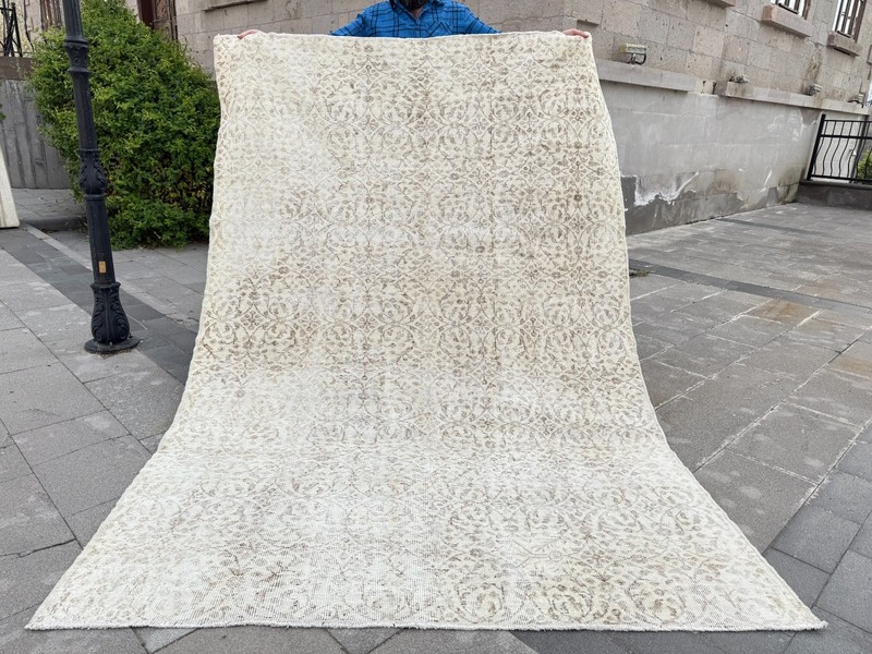 Vintage Oushak Rug 5.6x8.3 ft Neutral Beige Muted Floral Distressed Turkish Rug gallery