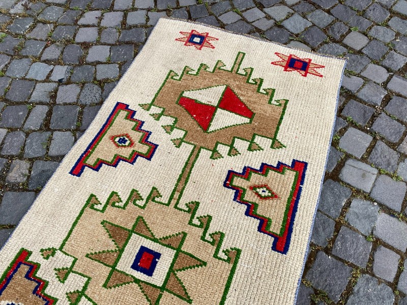 Bohemian rugs, Runner rug, Handmade, Turkish rug, Vintage, Wool | 2,7 x 9,9 ft gallery