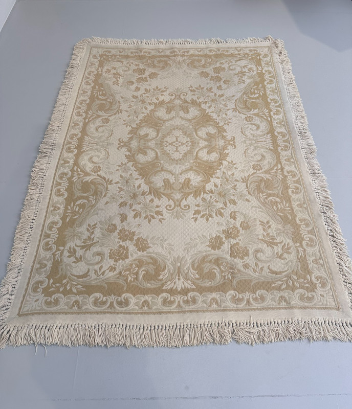 A Vintage Casa Pupo 1960s 1970s Fringed Reversible Wool Rug Good Condition. gallery