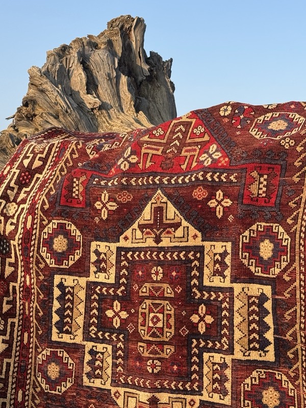 Handmade naturally-dyed Yahudere halısı from Balıkesir Turkey - 194cm x 260cm gallery