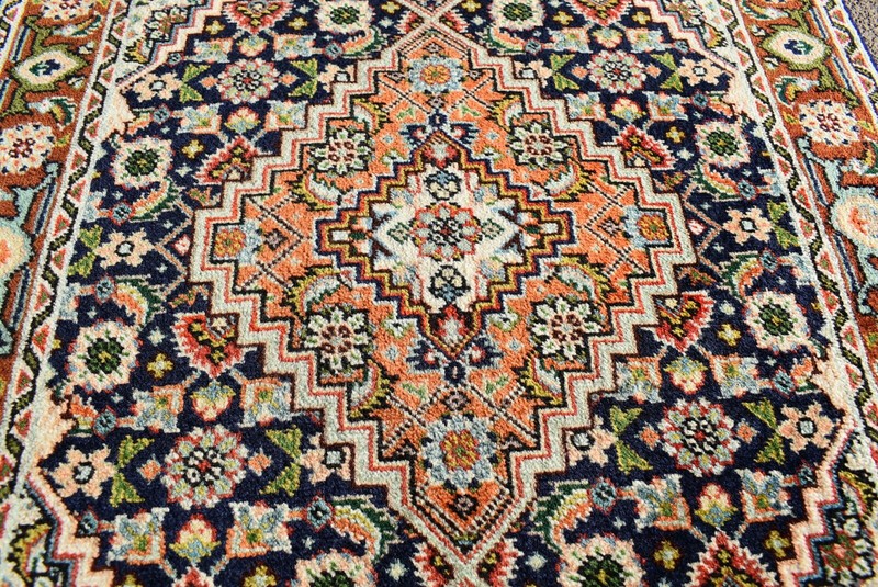 Caucasian Rug 22'' x 33'' Soft Color Rug Hand-knotted Fine Quality Wool Pile Rug gallery